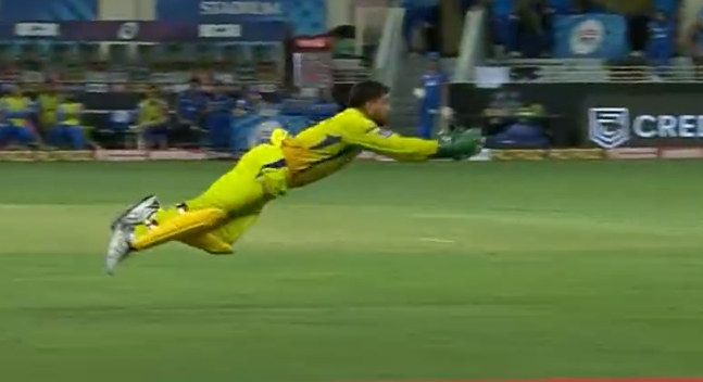 Dhoni makes an impressive catch to dismiss Iyer for 26 runs.