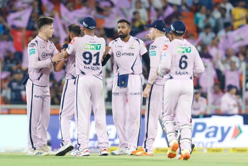 Gujarat Titans Jersey Launched Ahead of IPL 2022, Hardik Pandya, Jay Shah  Unveil GT Team Kit