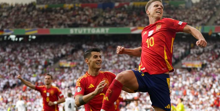 Dani Olmo spain celebrates