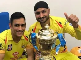 MS Dhoni and Harbhajan Singh